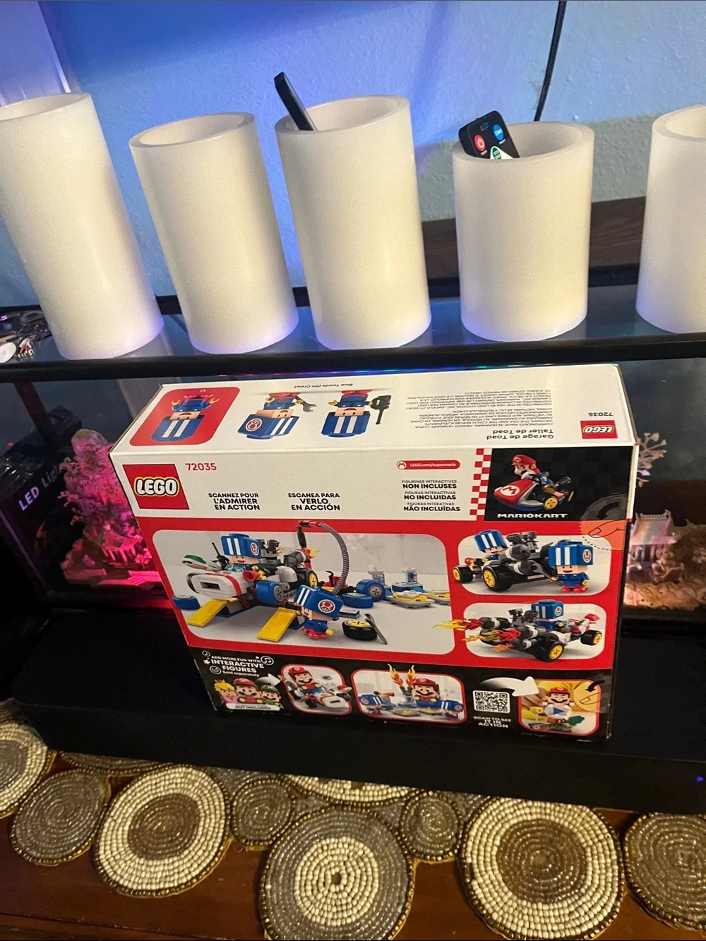 LEGO Super Mario Mario Kart Toad’s Garage Playset - White, Blue, Red, Yellow